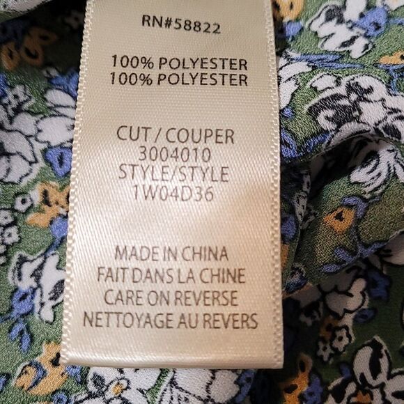 Max studio green floral design top - Picture 9 of 10